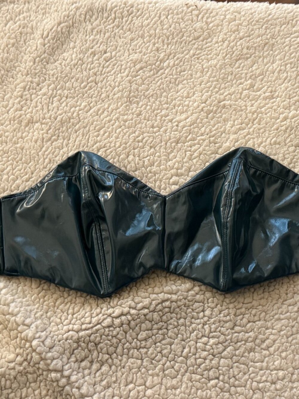 Savage X Fenty Leather Tease Vinyl Ruched Balconette Bra — Forest Green — Size L